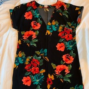 Shift dress with floral pattern